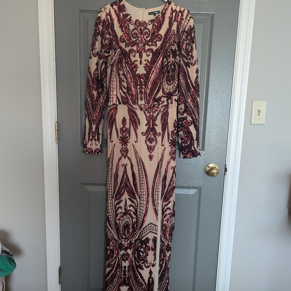 Fashion Nova, Floor length, high thigh slit sequin dress, Size M